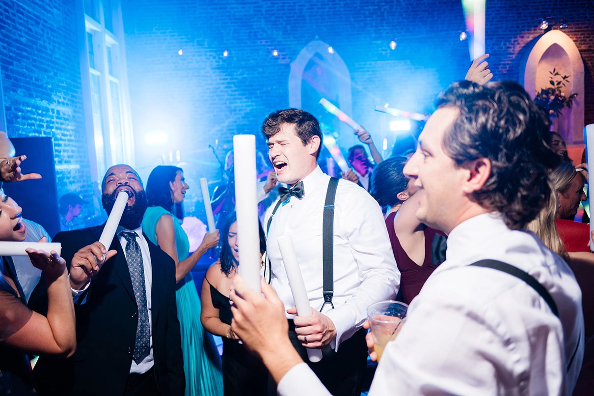 Melanie & James - Wedding Photo 25